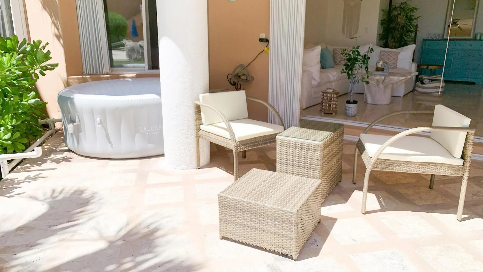 Beachfront Breathtaking Views Puerto Aventuras Apartament