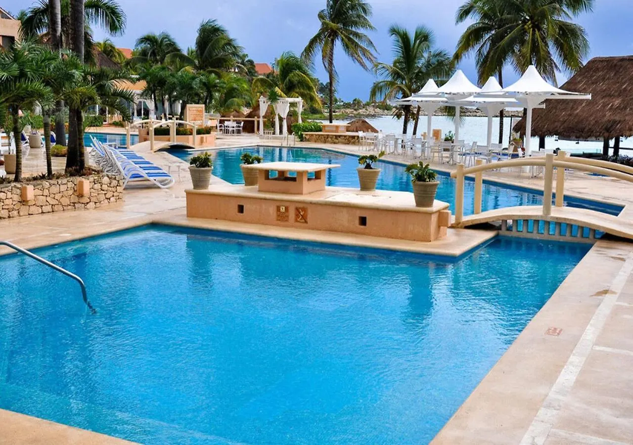Beachfront Breathtaking Views Puerto Aventuras Apartament